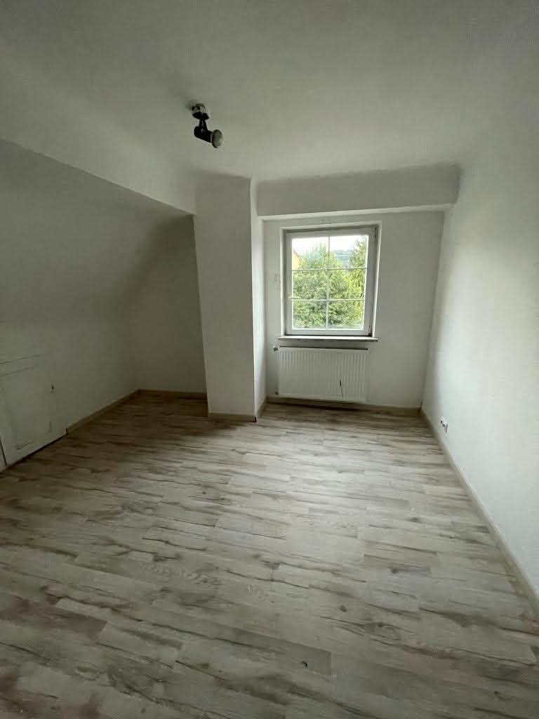 10de22f2-ecc2-46a0-aef4-0f2894d0f85f Vollständig renovierte Villa mit 2 separaten Wohnungen und 180 m² Wohnfläche in Birkenfeld