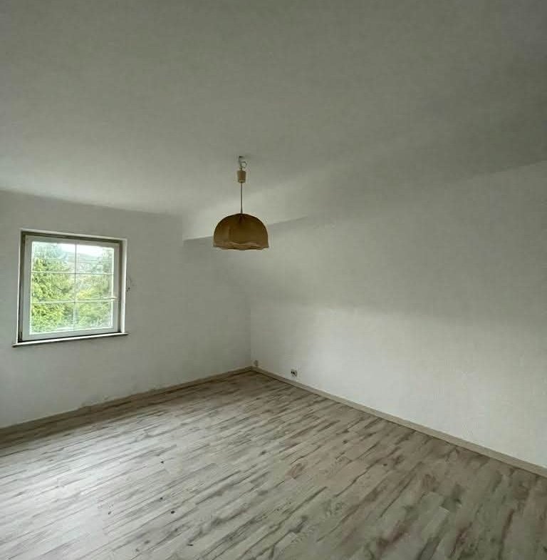 768