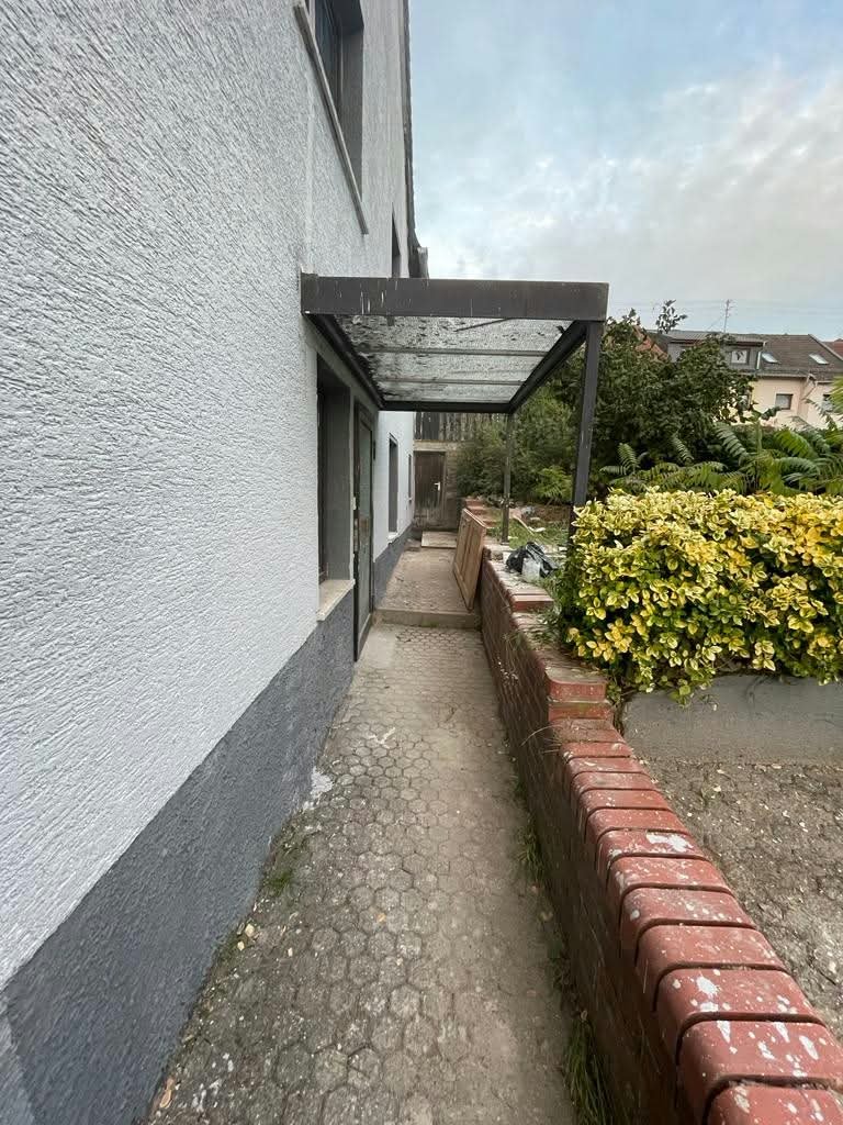 a0af1265-972d-40f0-8a51-c47234fe5ed1 Vollständig renovierte Villa mit 2 separaten Wohnungen und 180 m² Wohnfläche in Birkenfeld